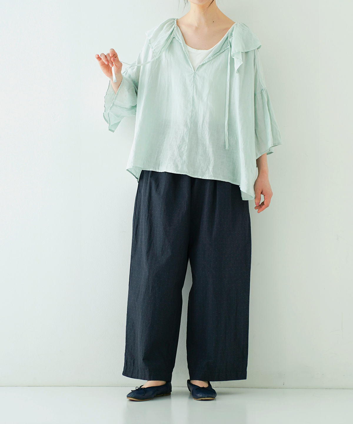 リネンフレアカラーブラウス｜nest Robe / CONFECT ONLINE SHOP