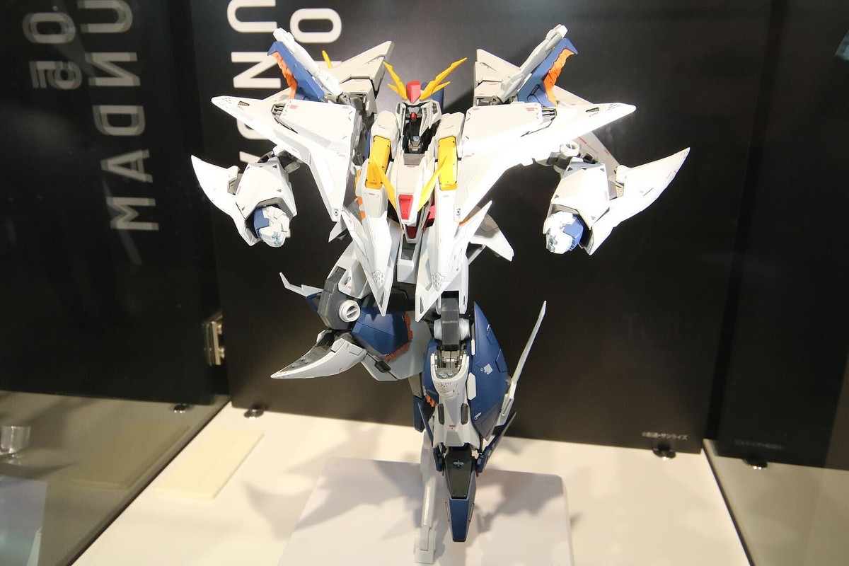 閃光のハサウェイ」より「Ξガンダム」がキルケーの魔女Ver.でROBOT魂に