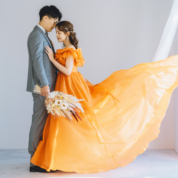 送料無料】オレンジフリルオフショルダードレス |ウェディングドレス