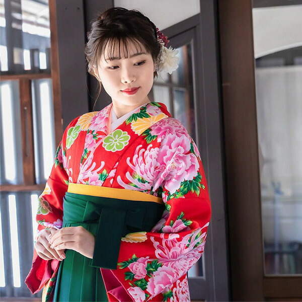 中古品】卒業式袴セット 「二尺袖：赤 菊牡丹+袴：ライトグリーン×刺繍