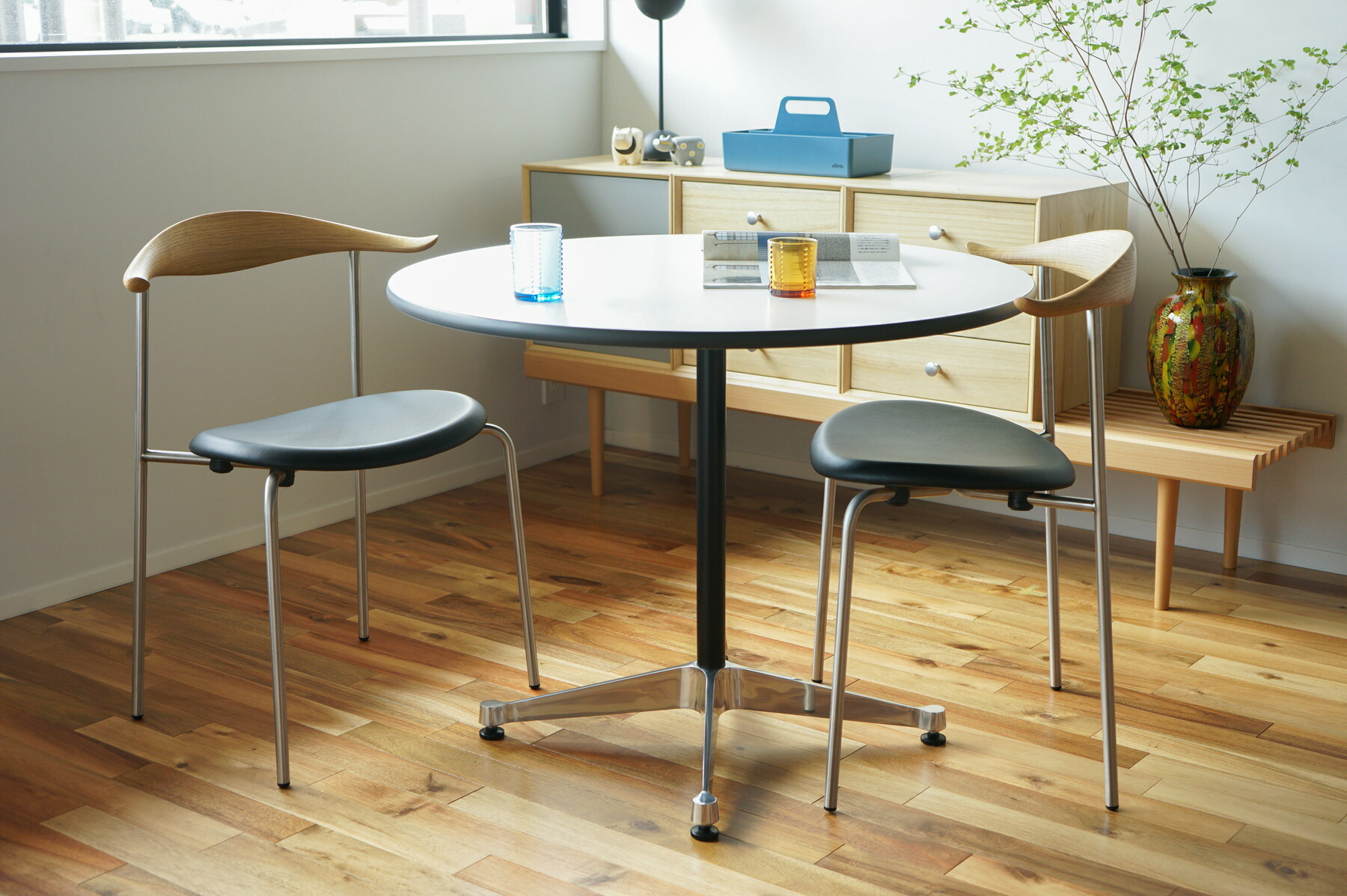 楽天市場】【ハーマンミラー正規品／12年保証／イームズ／本物／ミッド