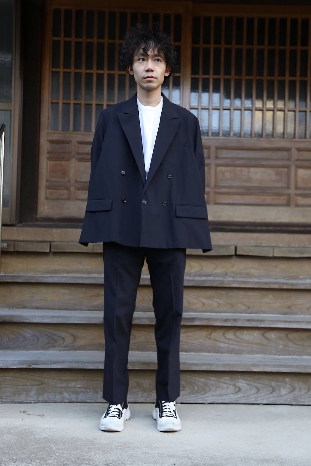 YOKE 「BACK SLIT STRAIGHT PANTSセットアップスタイル」 | MARK