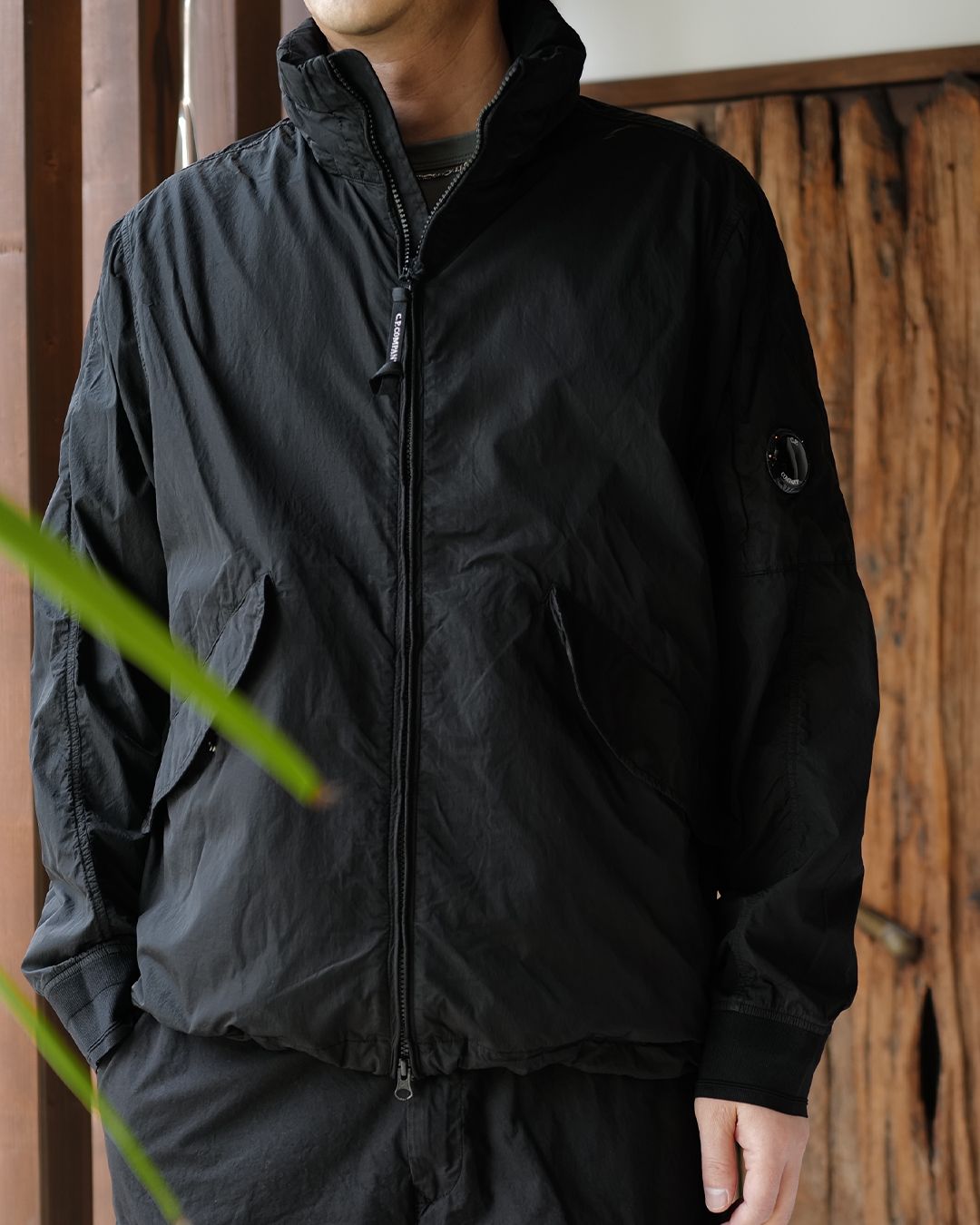C.P. COMPANY - Chrome-R Lens Jacket Black | River