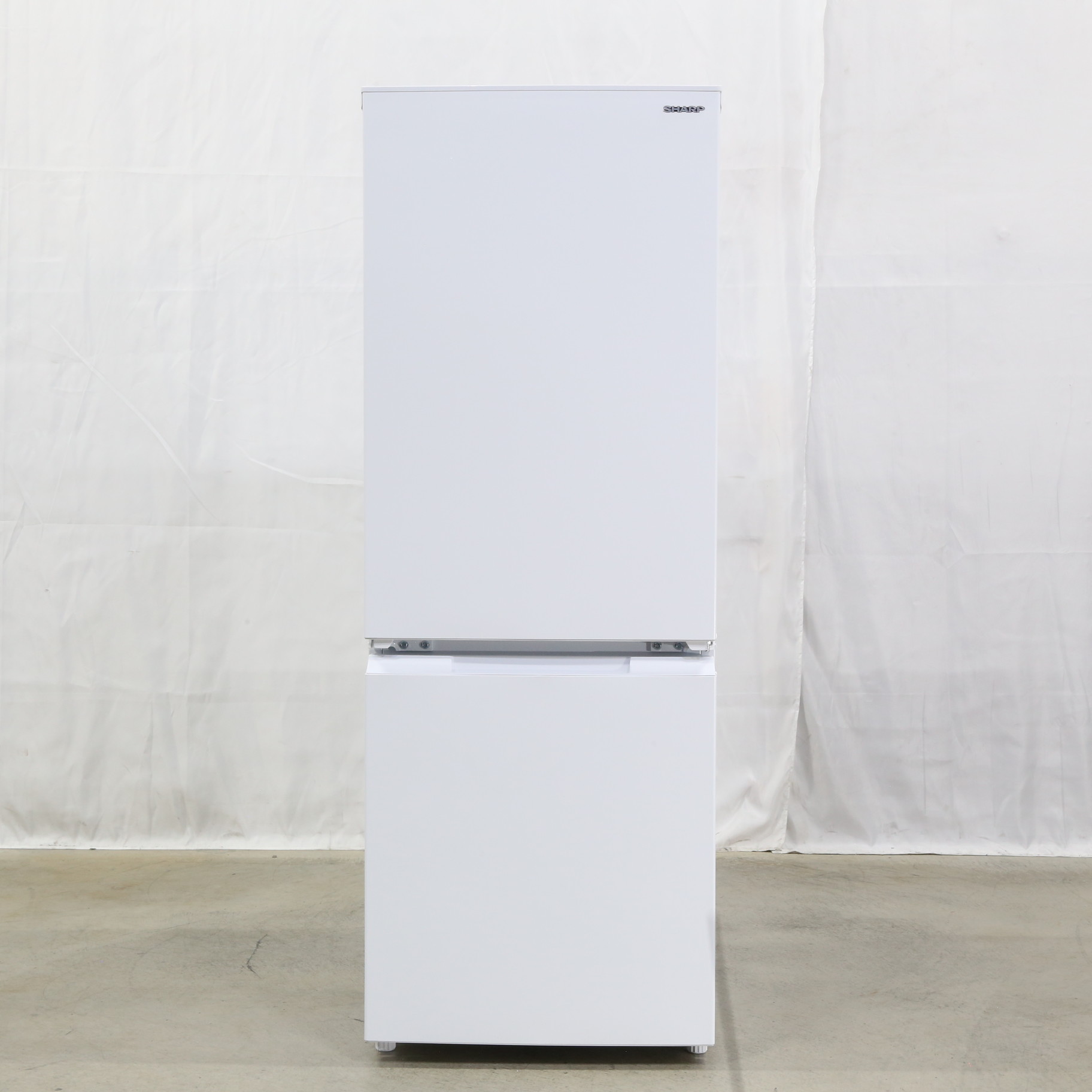 中古】〔展示品〕 冷蔵庫 ホワイト系 SJ-D18J-W ［2ドア ／右開き／左