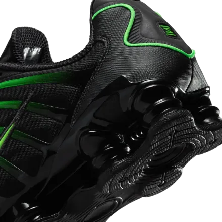 国内7月12日発売予定】 ナイキ ショックス TL ブラック/グリーン