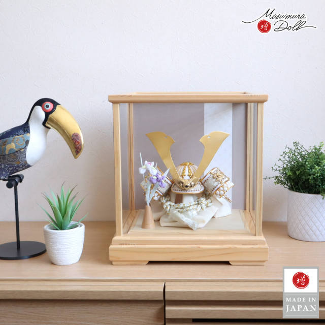 五月人形 ケース飾り 兜 【選べる2種類】漆黒 貫前(ぬきさき)&ゴールド