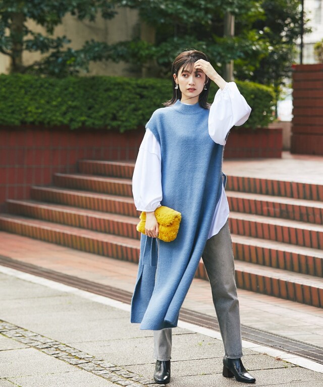 サイドスリットロングニットベスト