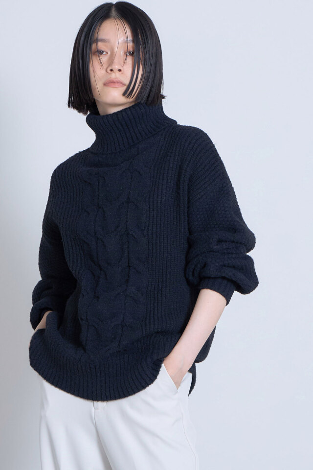 バックリボンケーブルニットプルオーバー