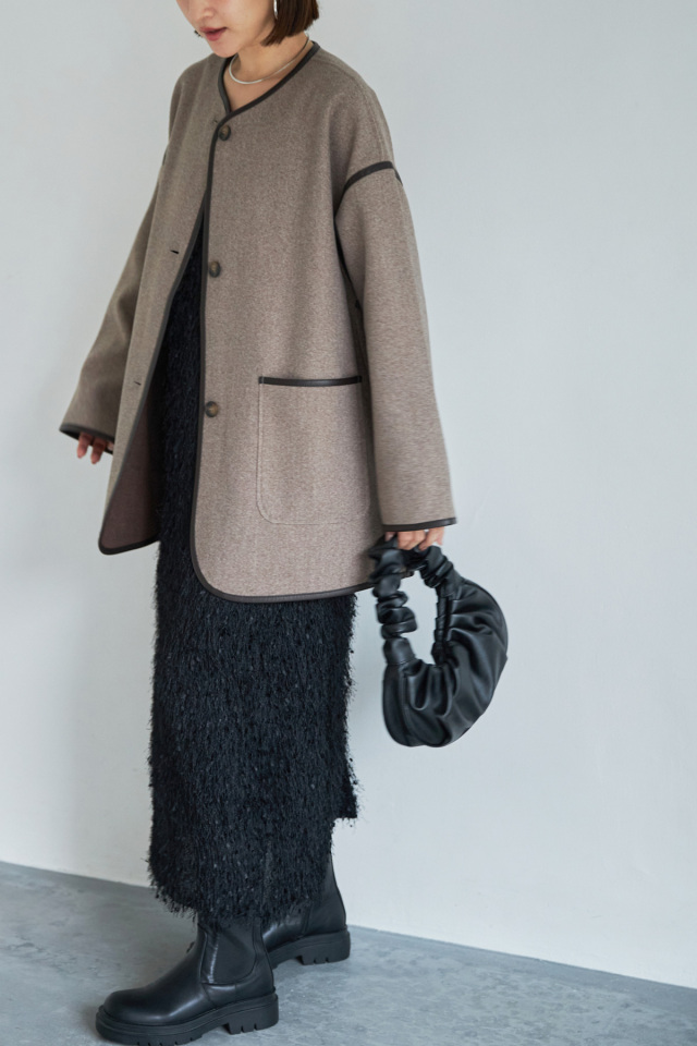 パイピングノーカラーコート