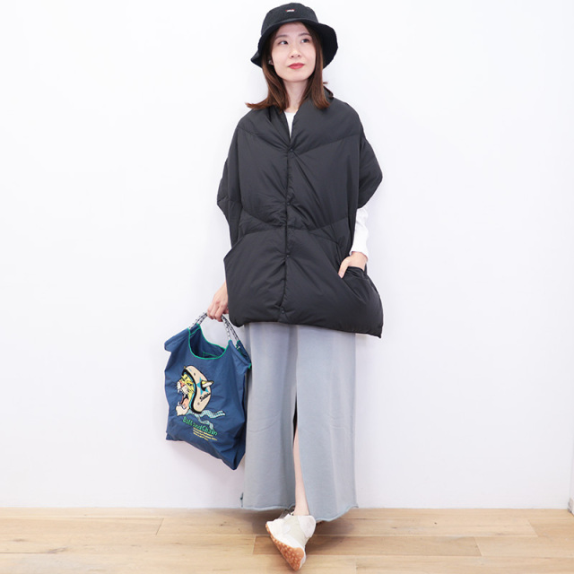 NANGA ナンガ ND2442-3C605-B ダウンポンチョマフラー ダウンケープ