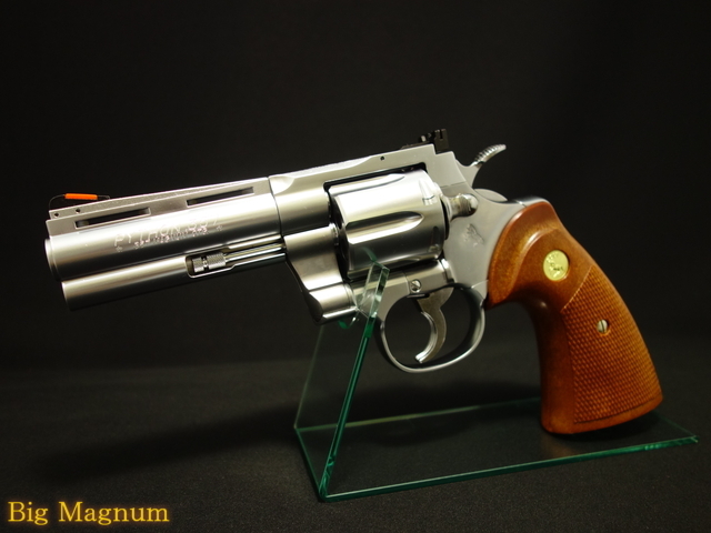 タナカ】 コルト パイソン .357Magnum 4inch R-model ステンレス