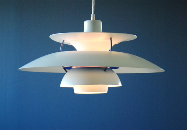 デンマークから Louis Poulsen ルイスポールセン PH5 ペンダントライト