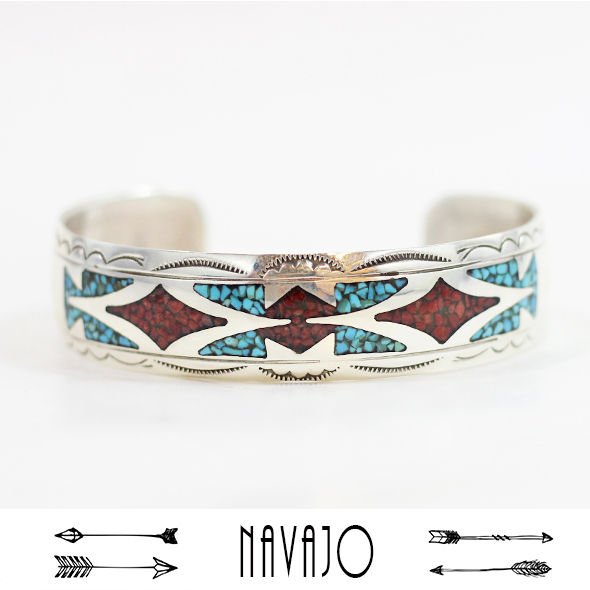 INDIAN JEWELRY インディアンジュエリー ナバホ族 シルバーバングルを