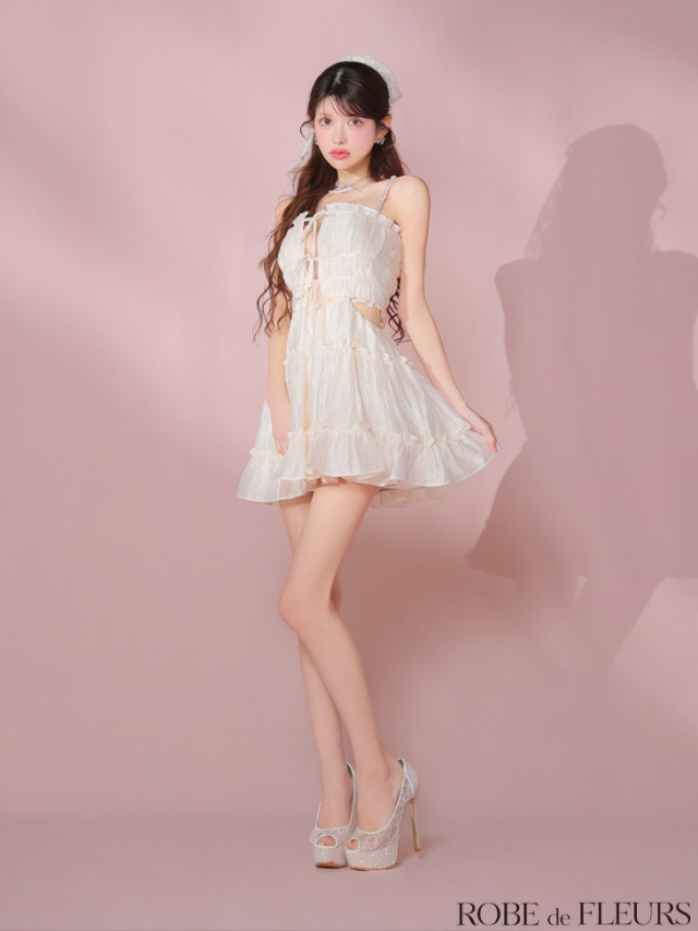 XSサイズあり】シャーリングサテンウエストスリットフレアミニキャバ