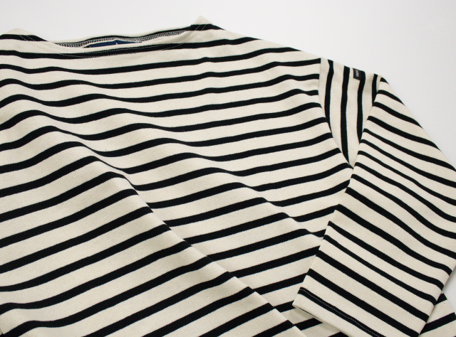 長袖ドロップショルダー［生成り/黒］：セントジェームス