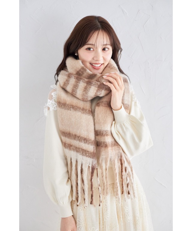 ふわふわチェック柄マフラー