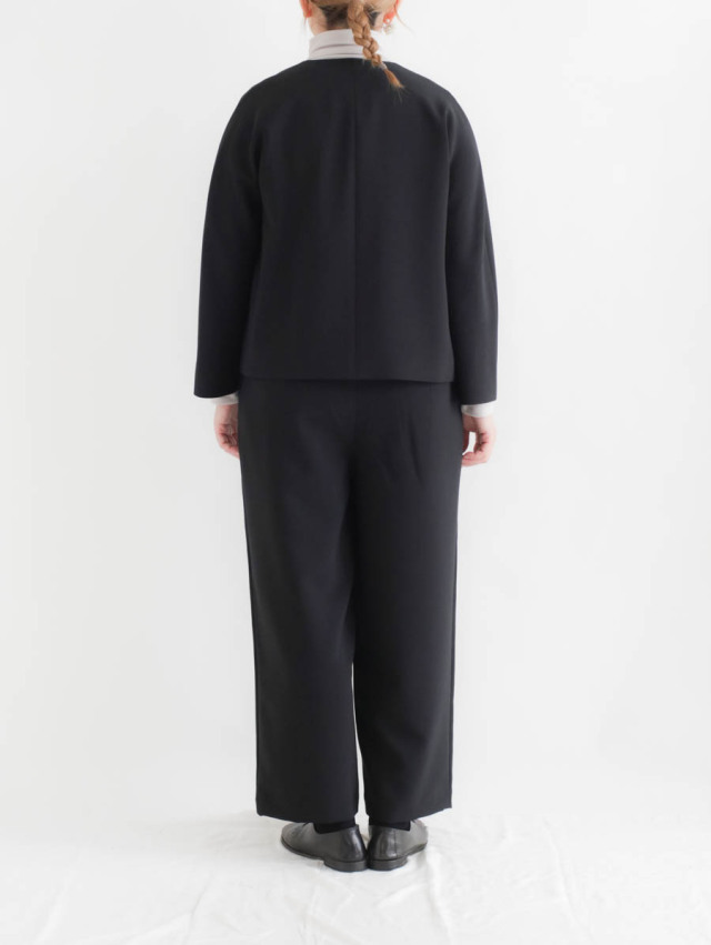 TRAVAIL MANUEL トラヴァイユマニュアル｜Wクロス2タックトラウザース