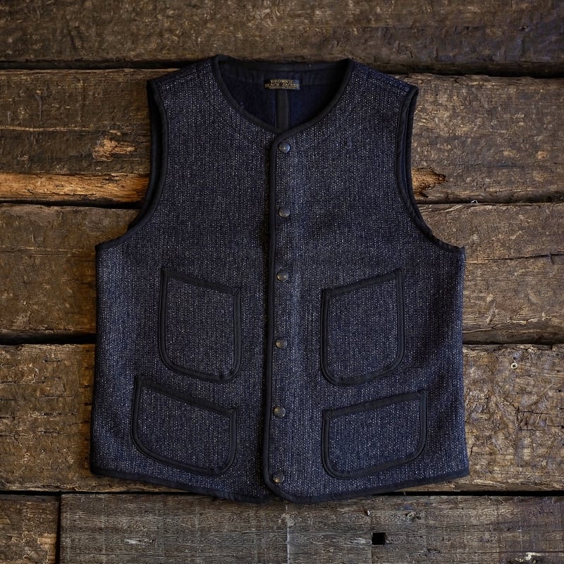 Browns Beach / EARLY VEST 