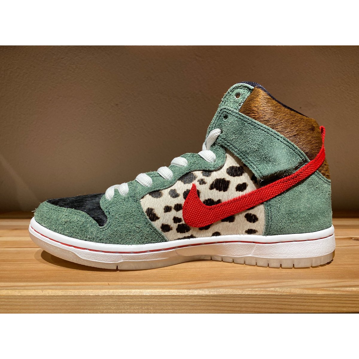 ☆WALK THE DOG・DOG WALKER - NIKE SB DUNK HIGH PR