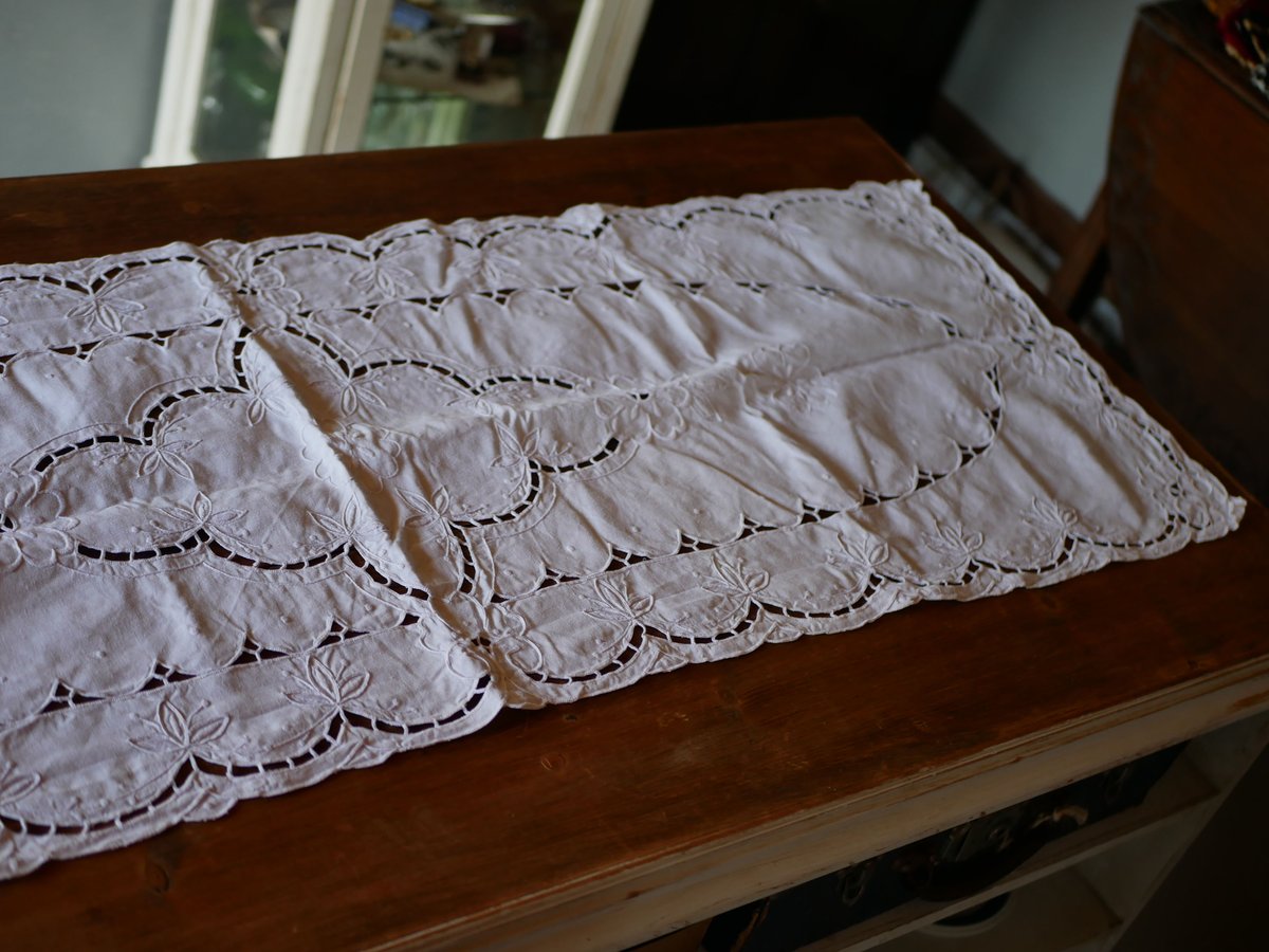 フランスヴィンテージ テーブルクロス カットワーク | mamantique