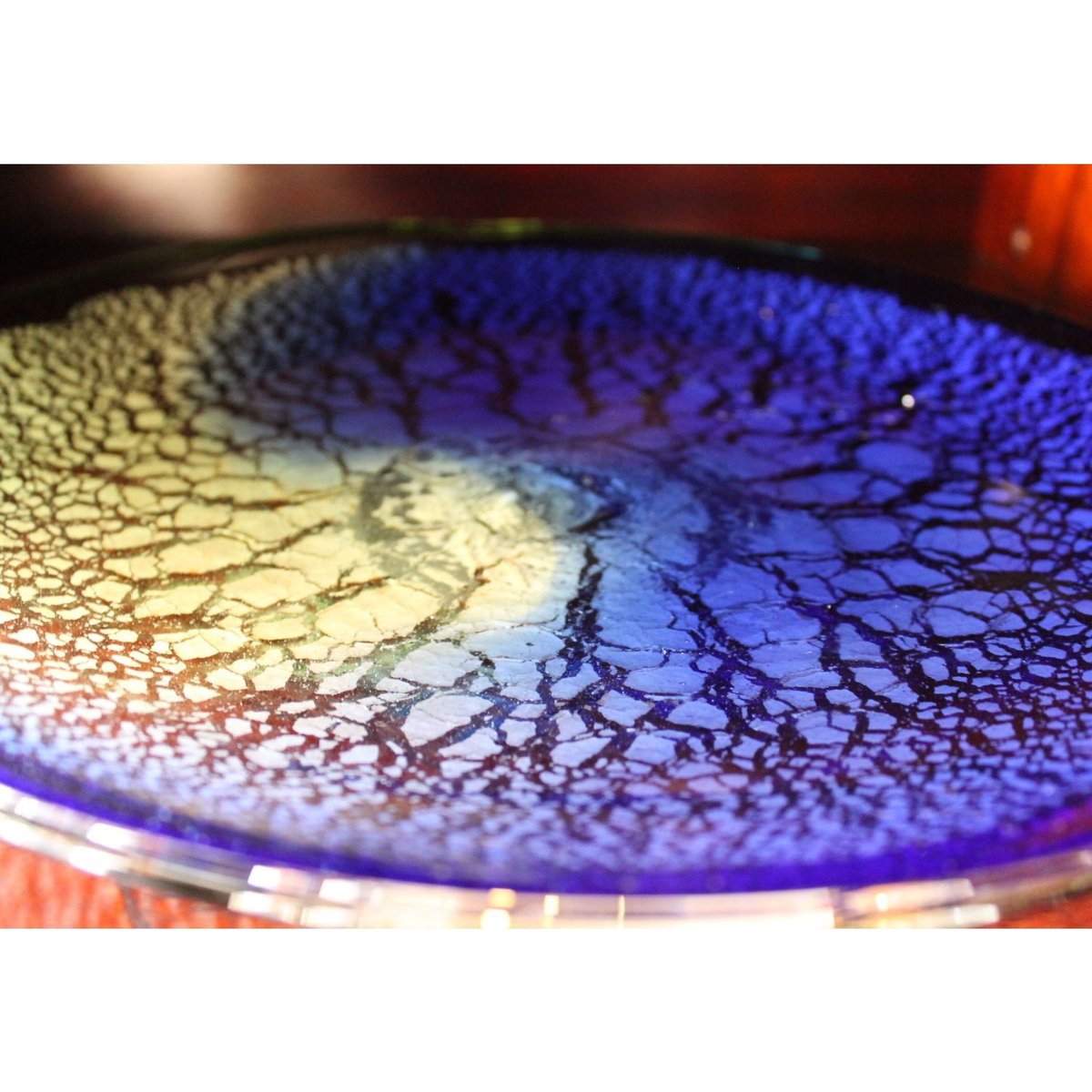 沖縄 琉球ガラス工房 虹 稲嶺盛吉氏 土紋 大皿≪送料無料