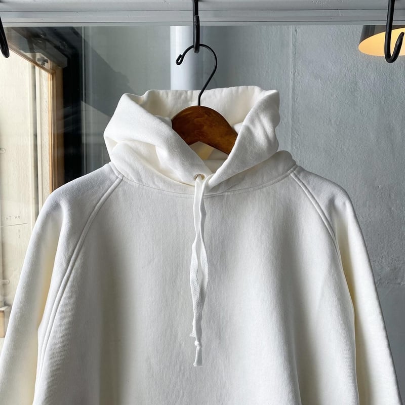 COMOLI コットン吊裏毛 パーカー | Less Higashikawa