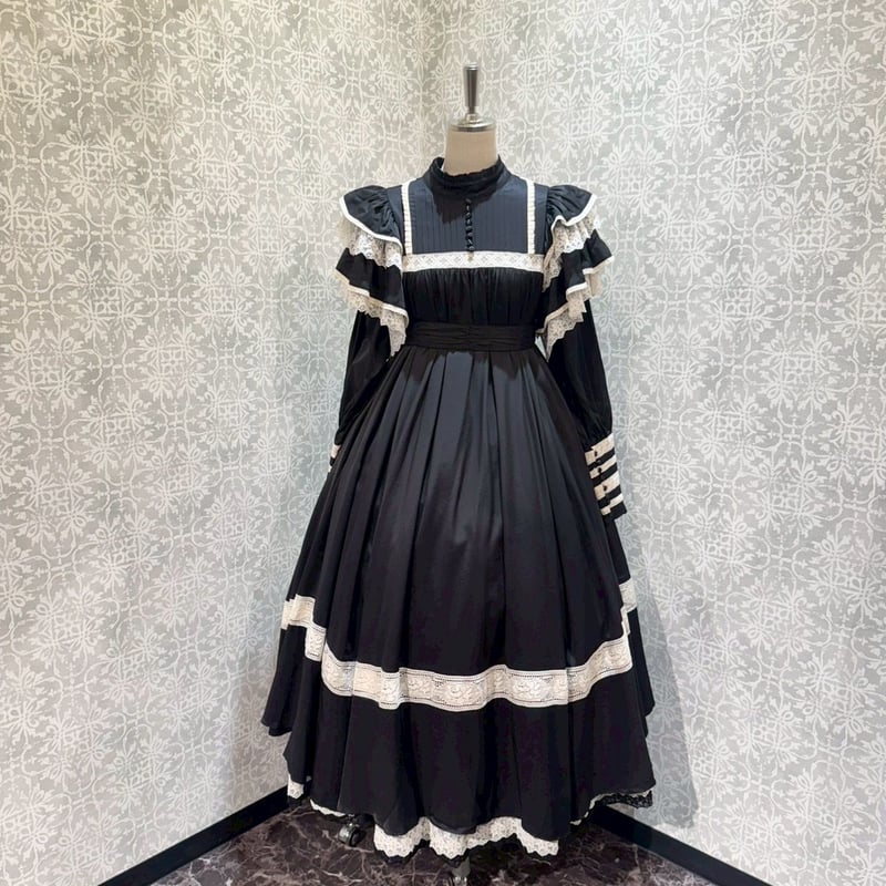 星箱Works】リリアンヌ姉妹 ワンピース(ロング丈)/P12101349【お