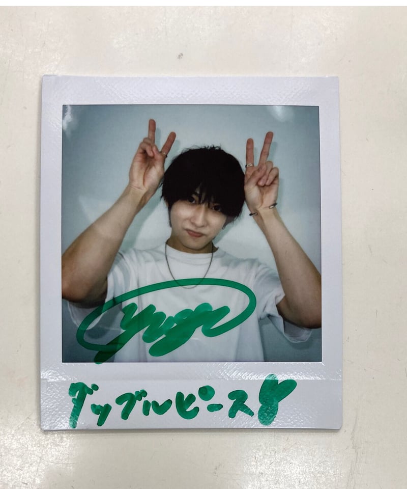 ウジ サイン入り インスタントフォト チェキ ウジ サイン入り