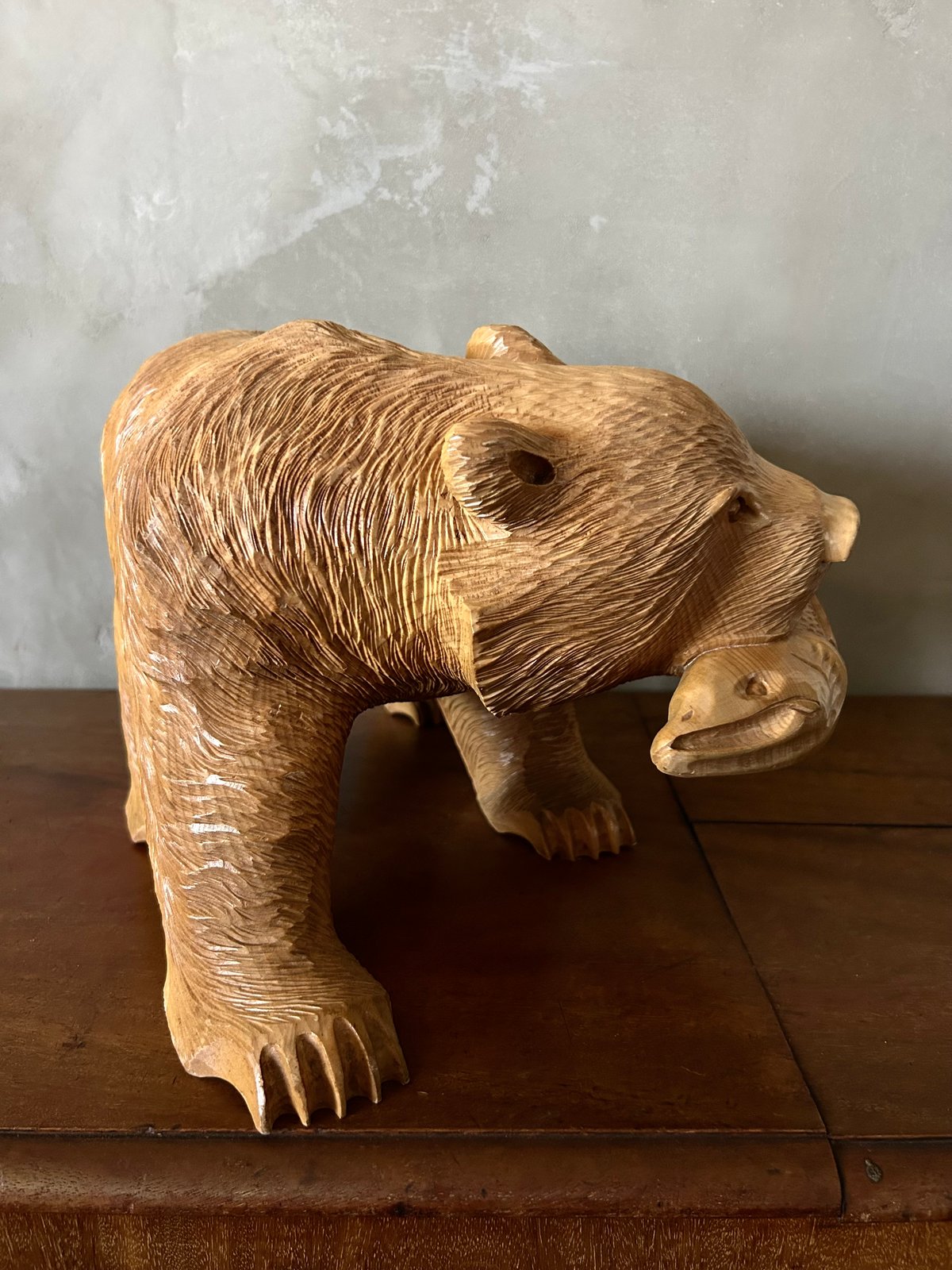 木彫り熊 /アイヌ/ヴィンテージ/鮭/置物/民藝/大きい | 骨董