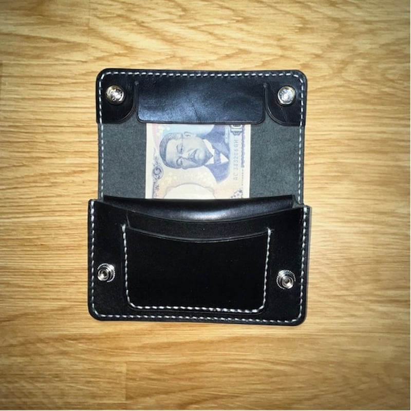 栃木レザーミドルトラッカーウォレット/黒色/ステッチ白色 | m.m