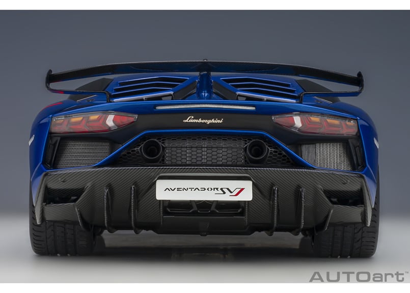 AUTOart 1/18 ランボルギーニ アヴェンタドール SVJ （メタリック