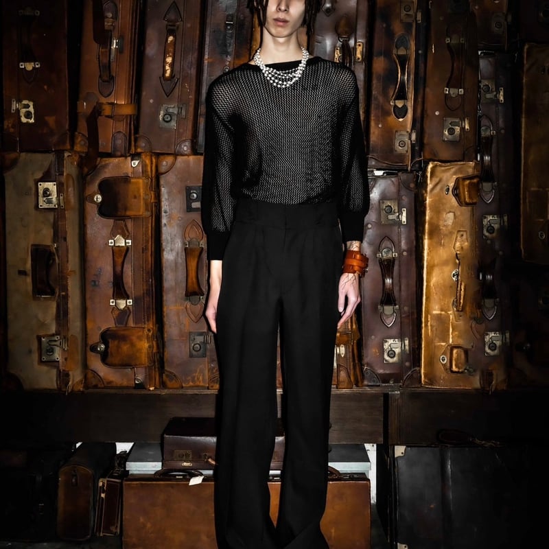 PINTUCK MEGA FLARE SLACKS 【BLACK】 | SHIKITARI