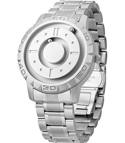 Amazon.co.jp: ルパン三世 カリオストロの城 40周年記念 機械式 腕時計