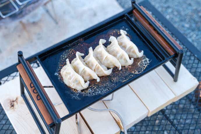 ど安定。DOD「テキーラグリドル」がシングルバーナー調理の不安を解決