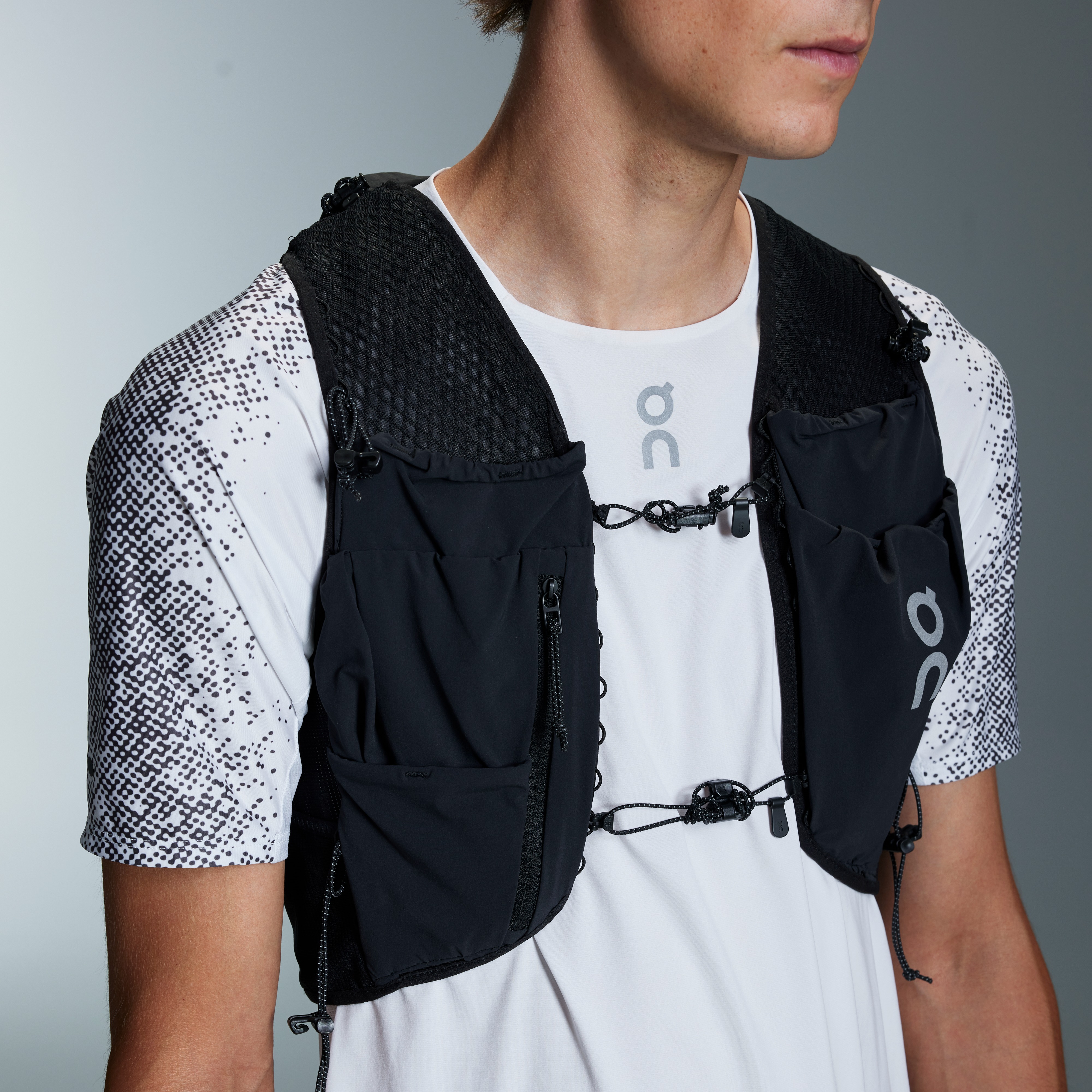 Ultra Vest Pro | ブラック | On 日本