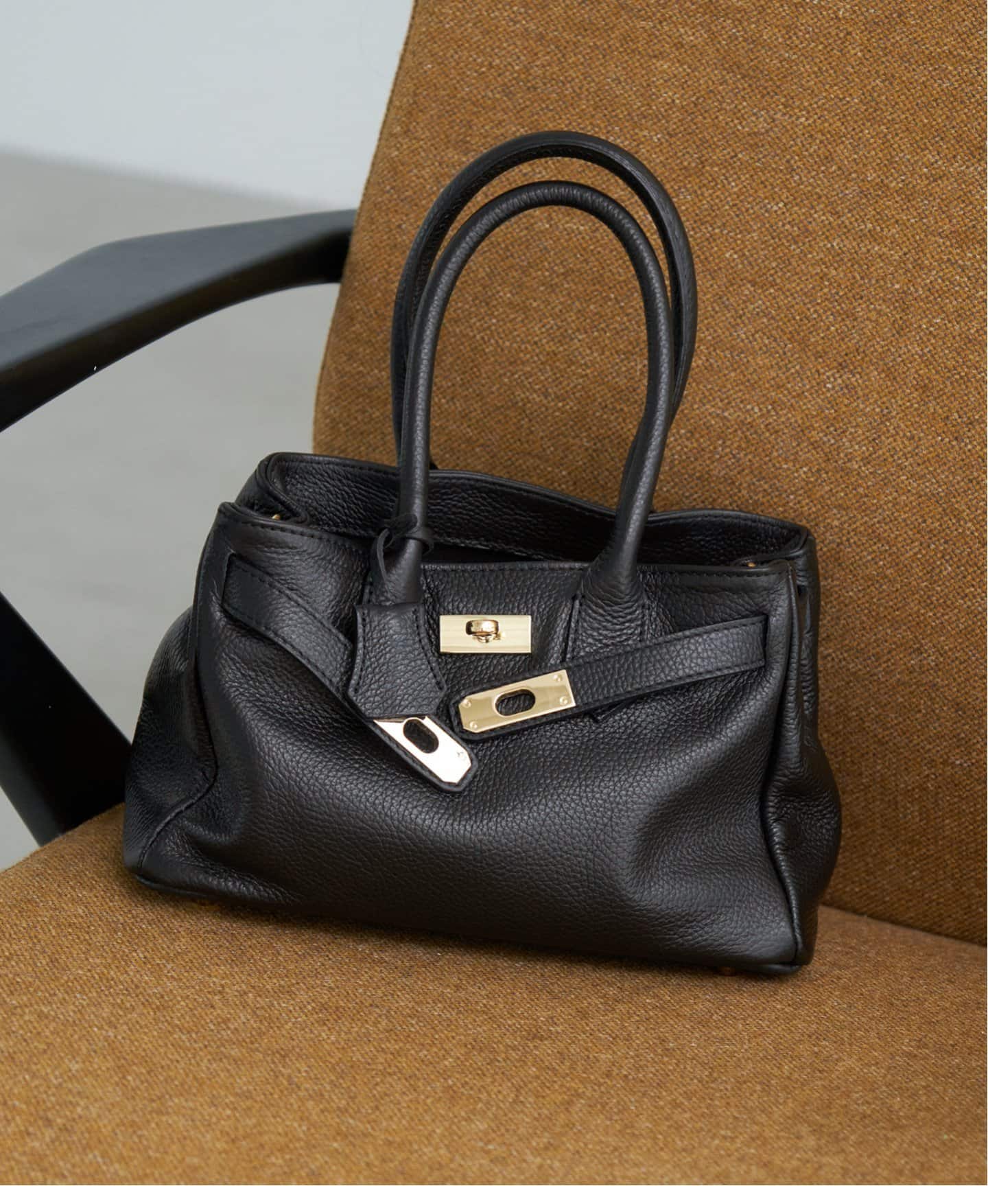 追加》AULENTTI/オウレンティ ベルト付きレザー MIDI BAG バッグ