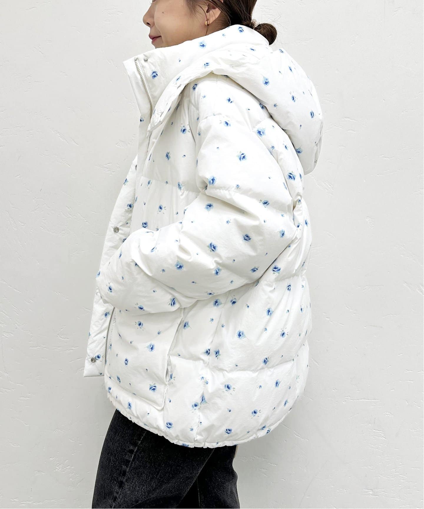 フラワープリントフードパファージャケット（ダウンジャケット）｜U by
