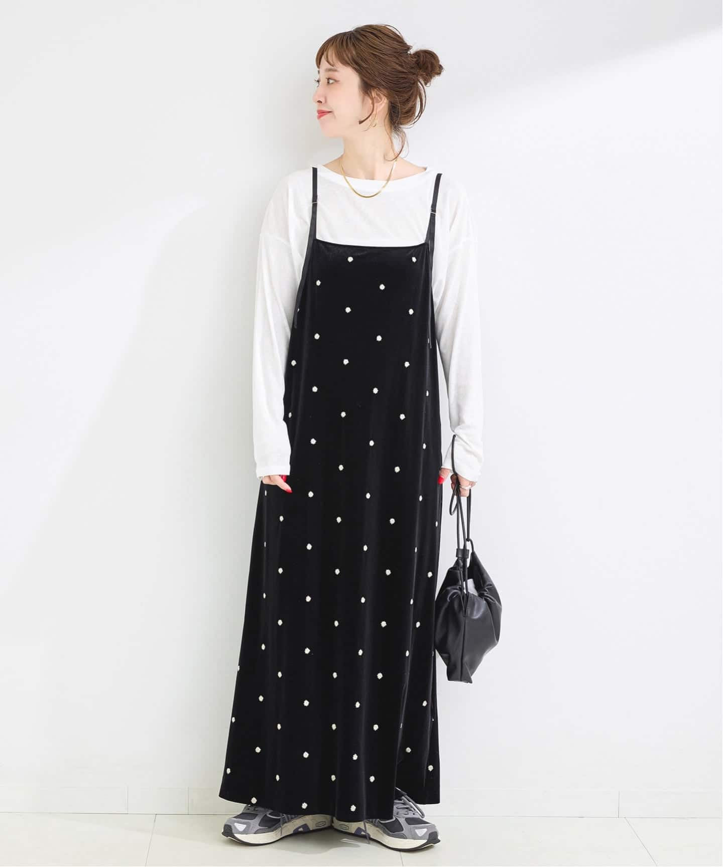 追加6》【WEB限定】手洗い可 / ベロアフラワー刺繍ワンピース