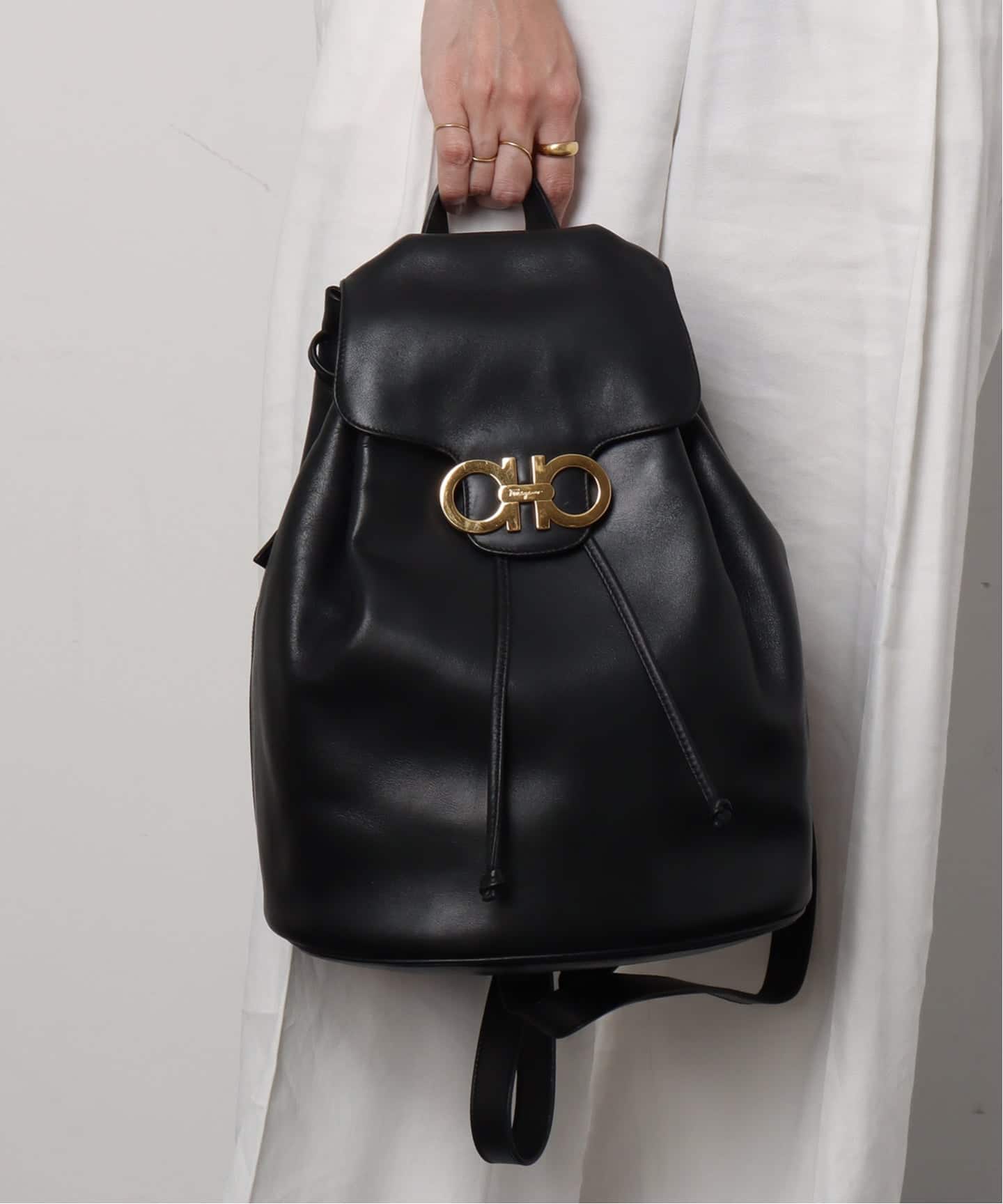 VINTAGE FERRAGAMO/フェラガモ】 Gancini バックパック（バックパック