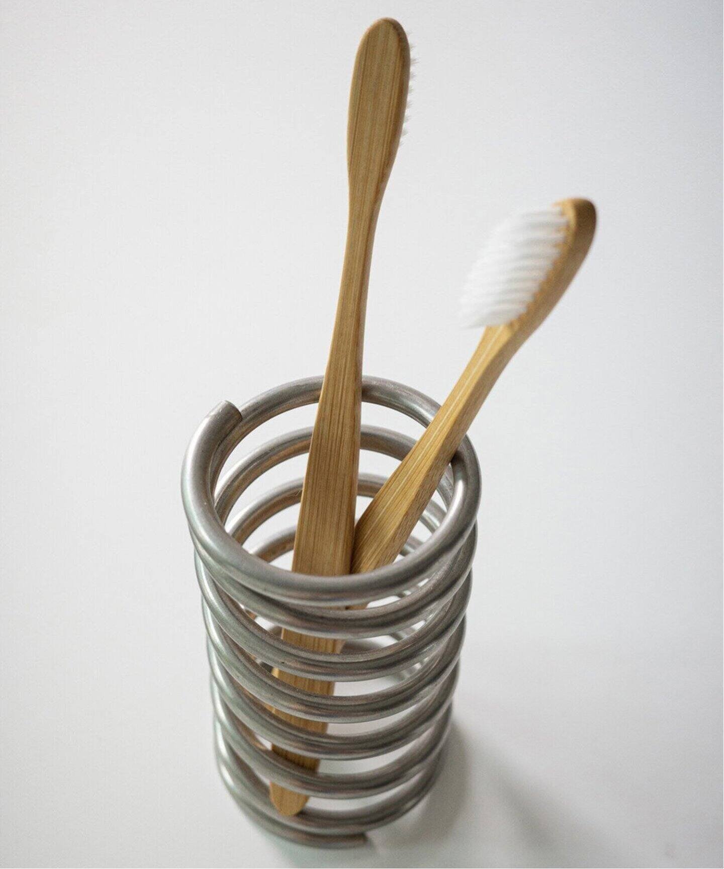 TUDES/トゥーデス】 SPIRAL HOLDER SV 歯ブラシホルダー