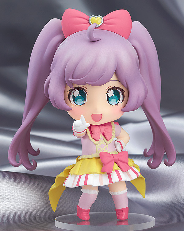 ねんどろいどこ～で 真中らぁら トゥインクルリボンサイリウムコーデ