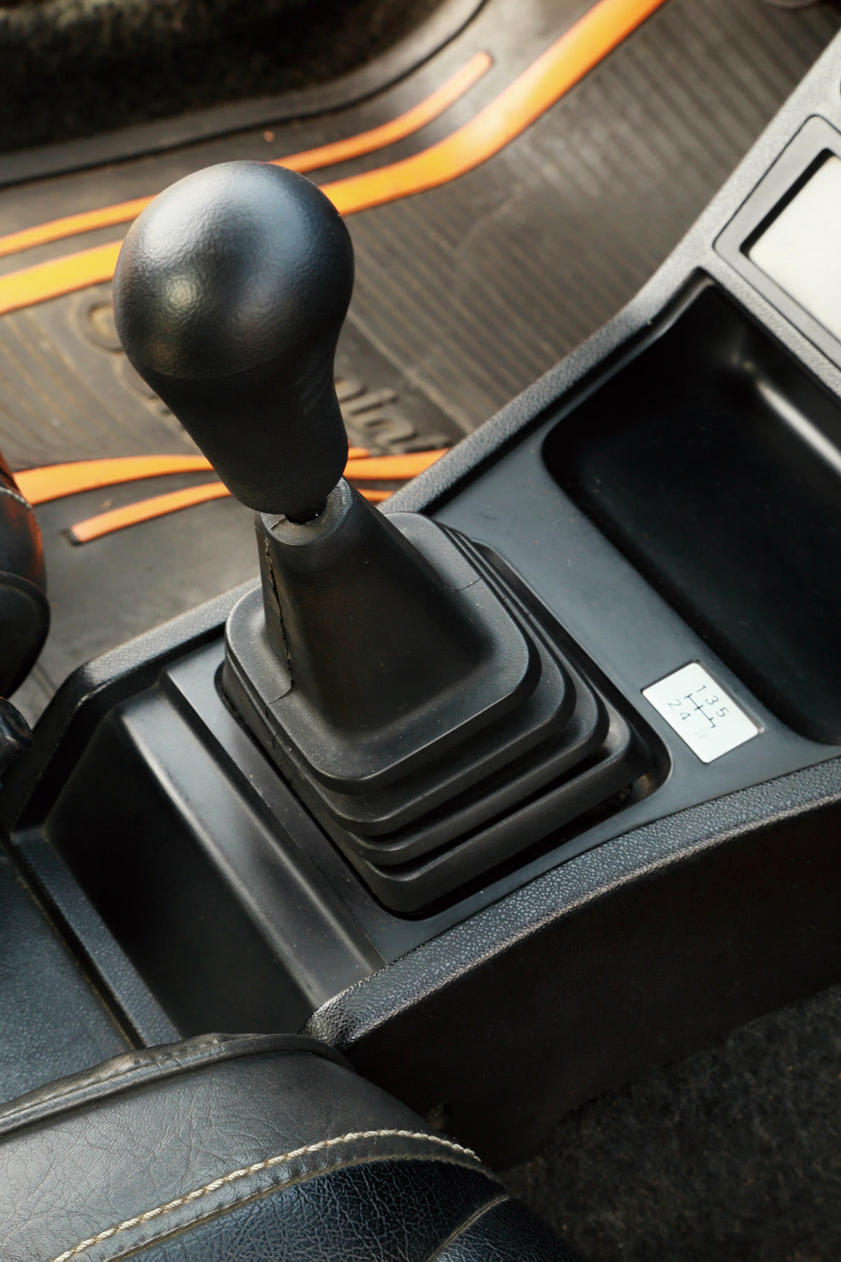 10年待ってやっと入庫した」高いオリジナル度の1台｜1981年式 いすゞ