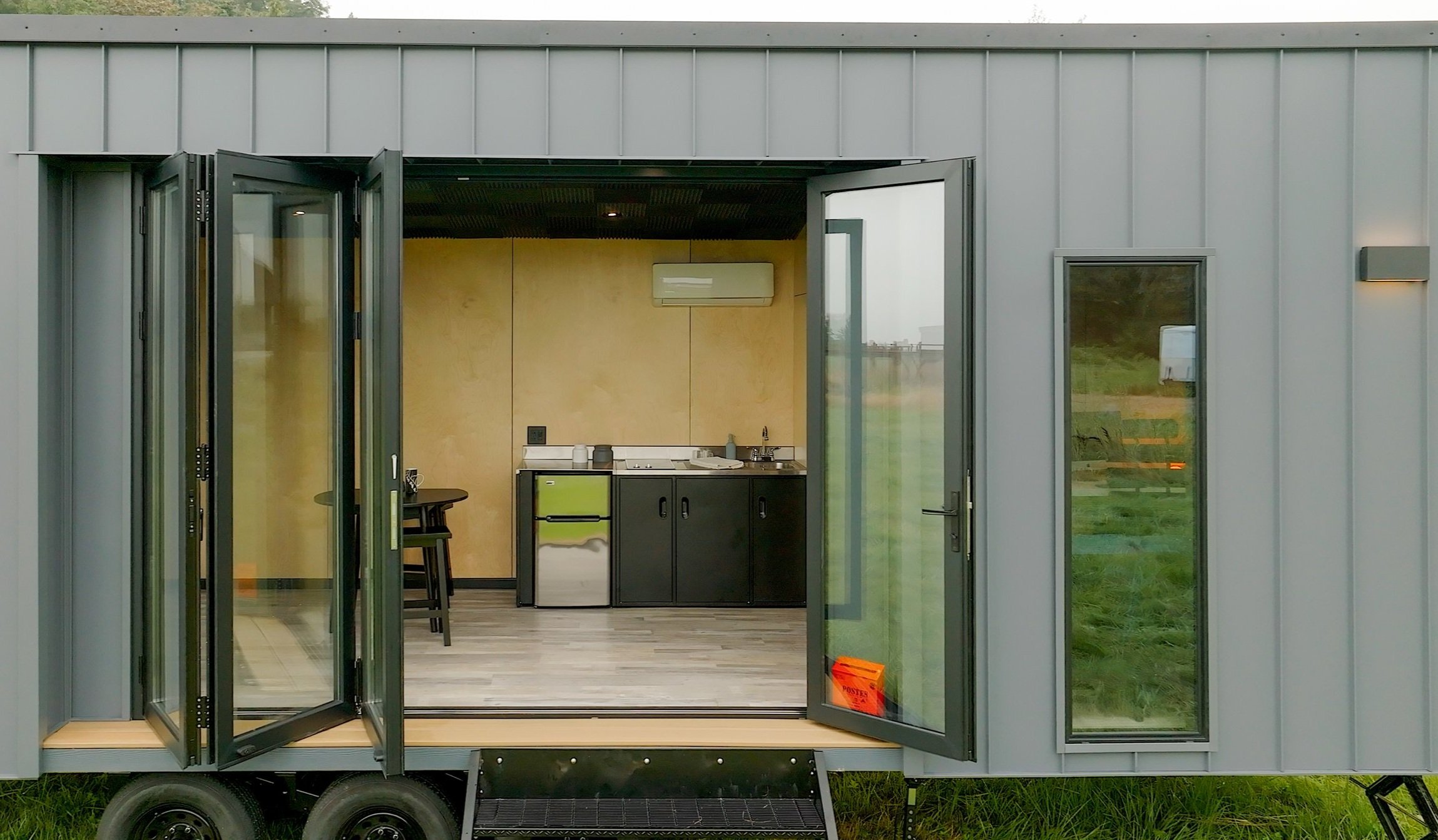 Order 💳 | Mini Office backyard pods, outdoor man caves and she