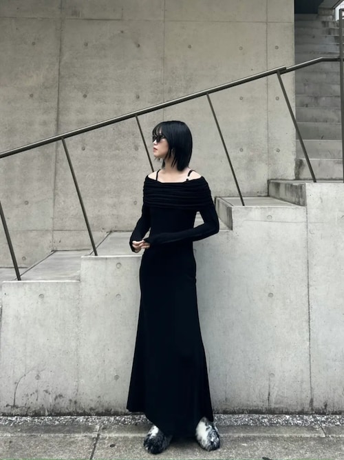 セール】オフショルダーロングドレス / Off-the-shoulder Long Dress