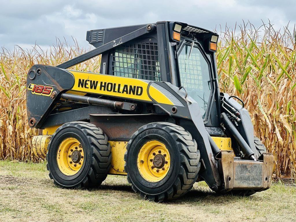 SOLD - New Holland L185 Lot No. 15 Construction with --- Hrs