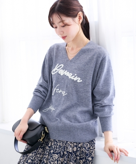 フレーズロゴ刺繍Vネックニット/le.coeur blanc(ルクールブラン