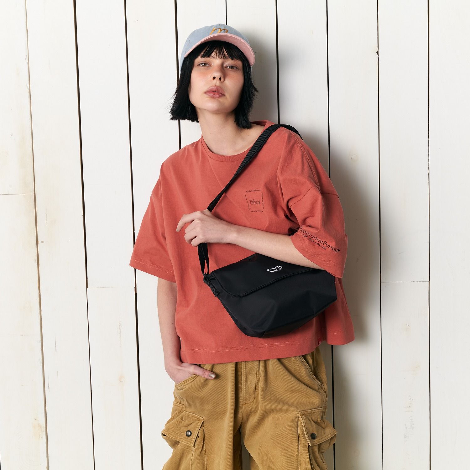 NYLON MESSENGER BAG (XS) FLIGHT NYLON BACKING BP W/DIV MGNT