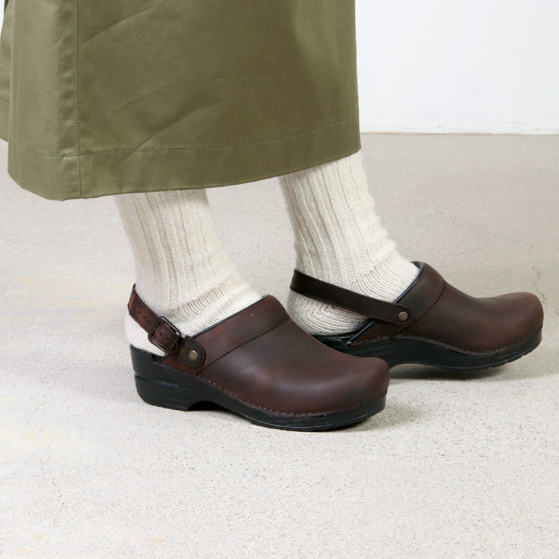 dansko (ダンスコ) INGRID OILD クロッグ Antique Brown / イングリッド