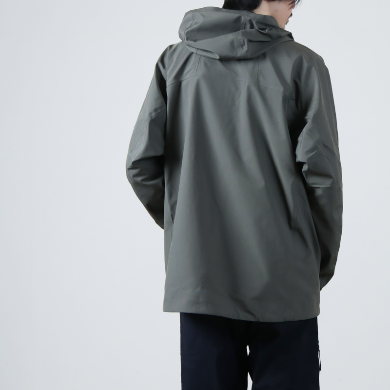 DAIWA LIFE STYLE (ダイワライフスタイル) 136 LIGHT SHELL PARKA GORE