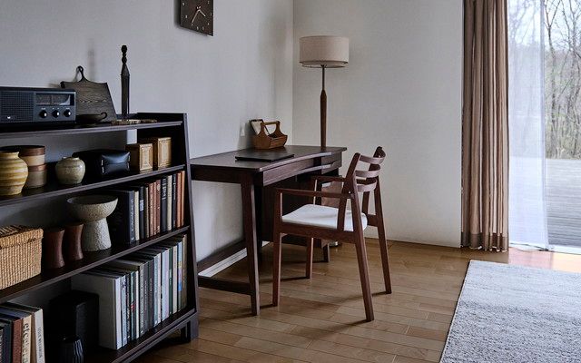 デスク・ドレッサー～アジアの風・自然をテーマしたワークデスク